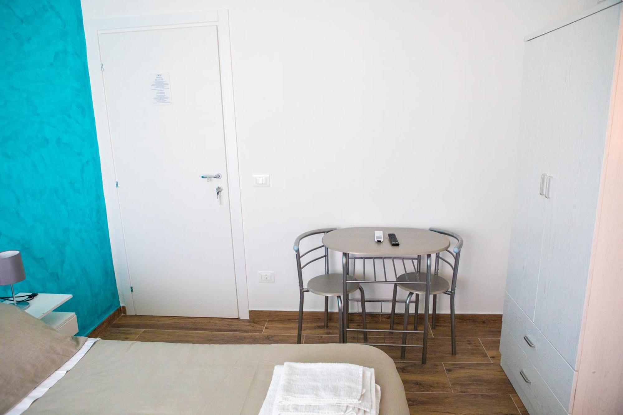 B&B Pietre Preziose 萨莱诺 外观 照片